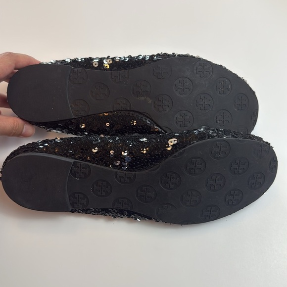 Tory Burch Black Leather Sequin Loafers with Classic Slip-On Design Size 8.5 - Picture 4 of 7